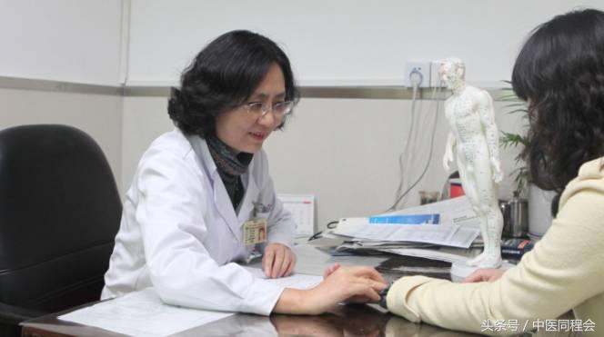 曹田梅｜才情与气质并举，医术与医德双馨