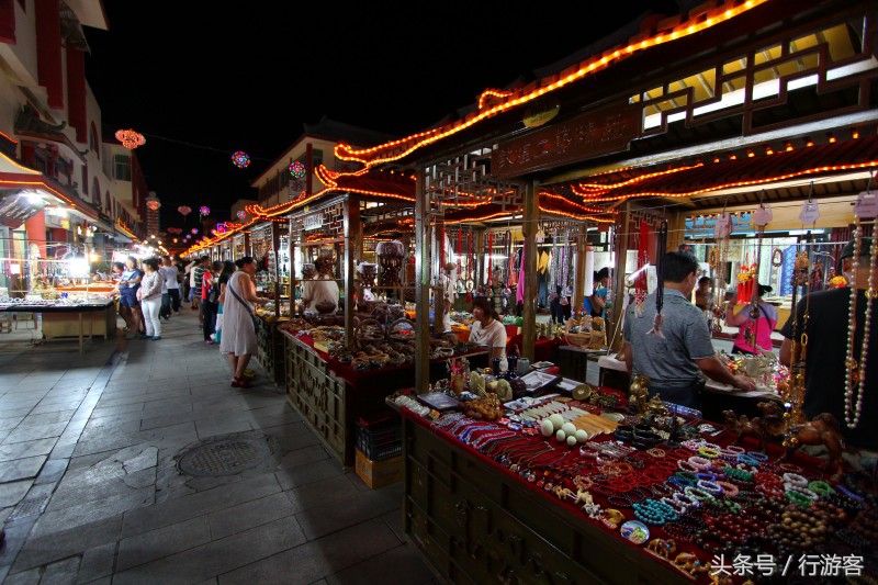 到敦煌去看月牙泉,敦煌沙洲夜市去莫高窟