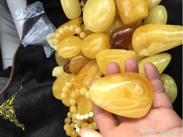 蜜蜡真假鉴别二代蜜蜡,优化蜜蜡是二代蜜蜡吗