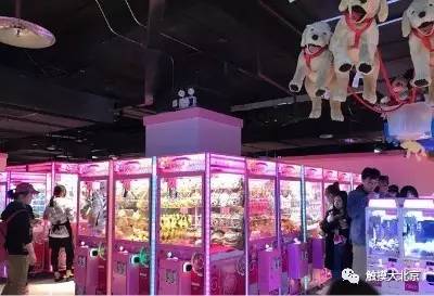 北京抓小物品的娃娃机,北京最火抓娃娃机在哪里