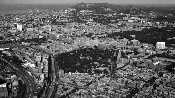 循着时间的绳索｜老大连的繁华商业带