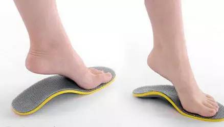 答疑(25):打完球脚面疼,是足弓支撑不够