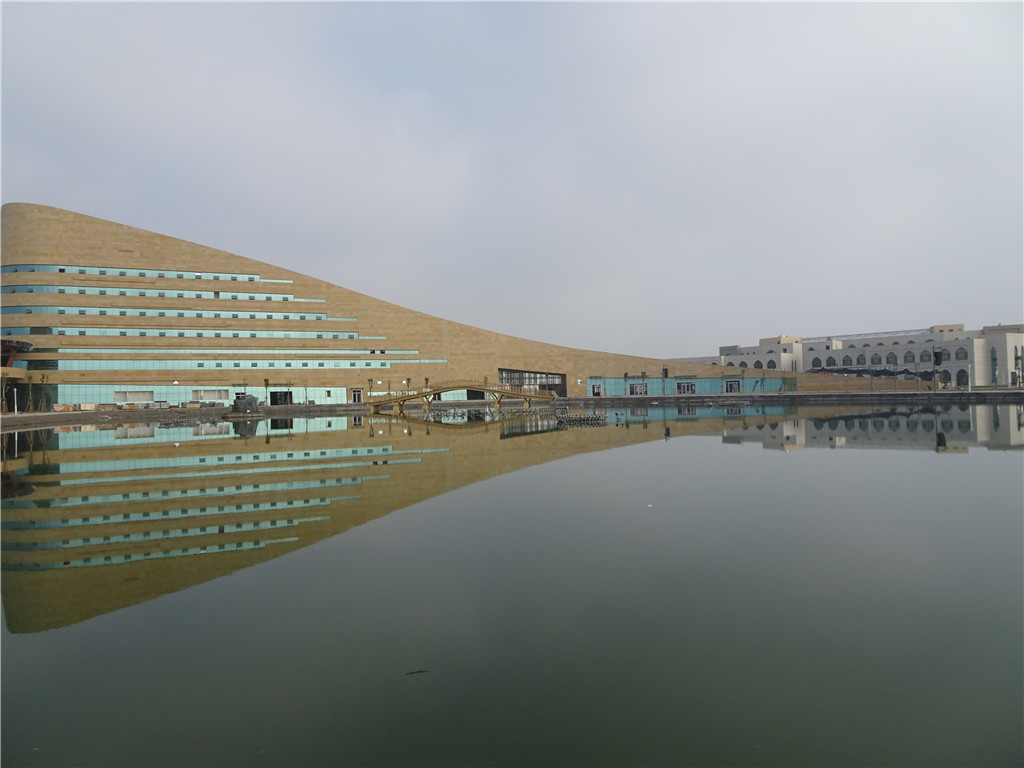 矗立在大漠之上的旅游航母——走笔沙坡头旅游新镇