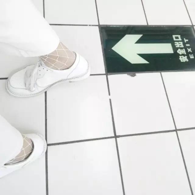 穿上合适的鞋子才会跑得更快,穿对鞋子每一步都是春光