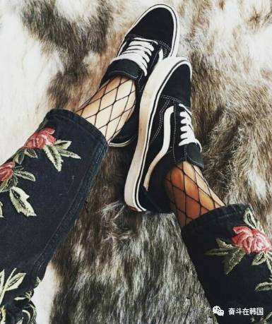换季该买什么鞋子,换季买什么鞋子好看