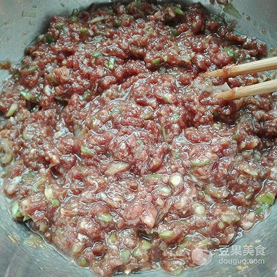 胶东白菜肉大包子#春天不减肥,夏天肉堆堆#