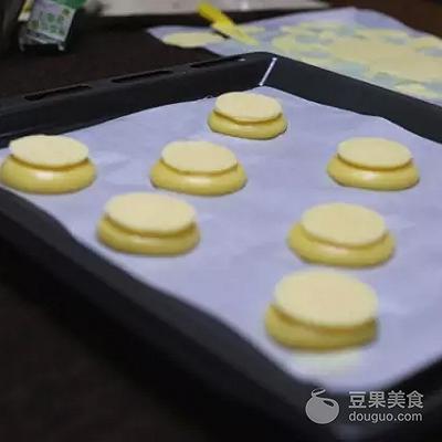 斑斓奶油泡芙,淡奶黑糖珍珠泡芙