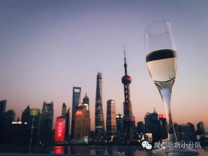 情人节应该带女朋友去哪里玩,情人节带女友去哪里玩比较好