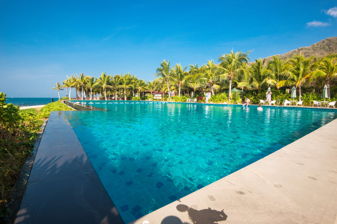 去三亚感受碧海蓝天,享受椰风海韵三亚度假指南精选