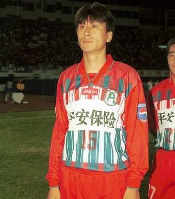 他一上场国足连丢两球被逆转，黑色三分钟从此是挥之不去的阴影！