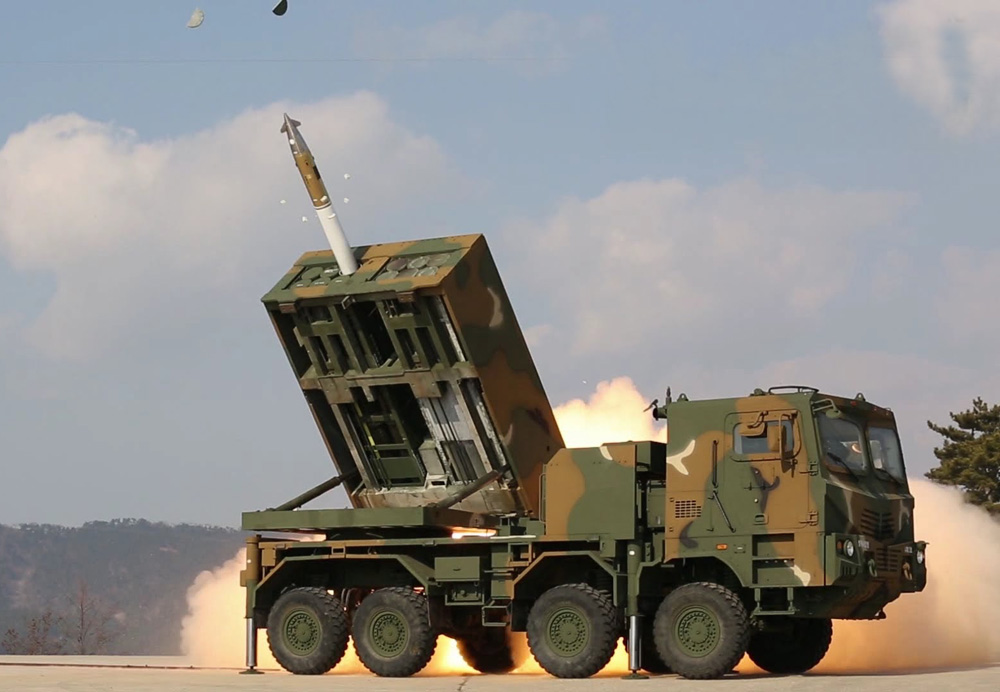 韩国暴雨跳舞,韩国雨天表演