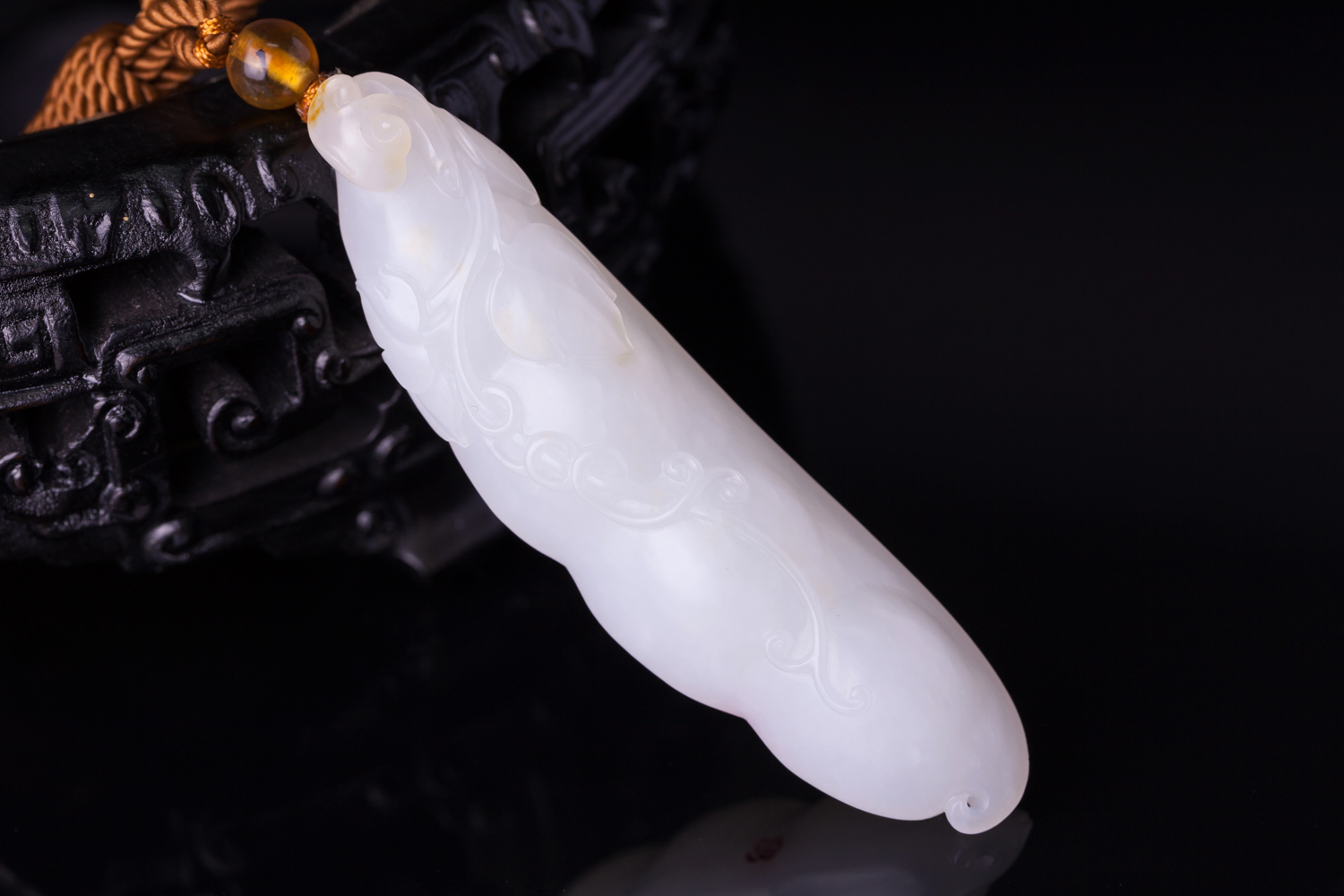 和田玉籽料吊坠怎么辨别真假,和田玉籽料鉴别最简单方法