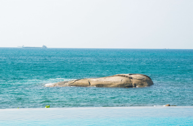 蓝天白云,椰风海韵,去三亚散散心吧