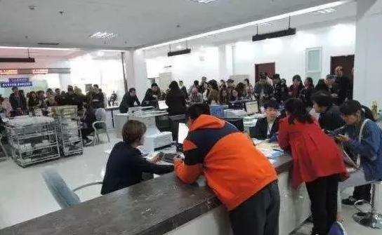 夏东海和刘星被抓住了,刘星夏东海相继入狱