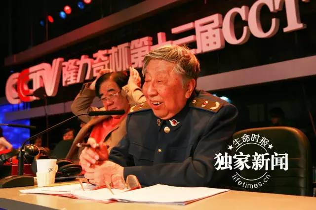 阎老走了,也许你熟悉舞台上的他,却未必了解生活中另一个他