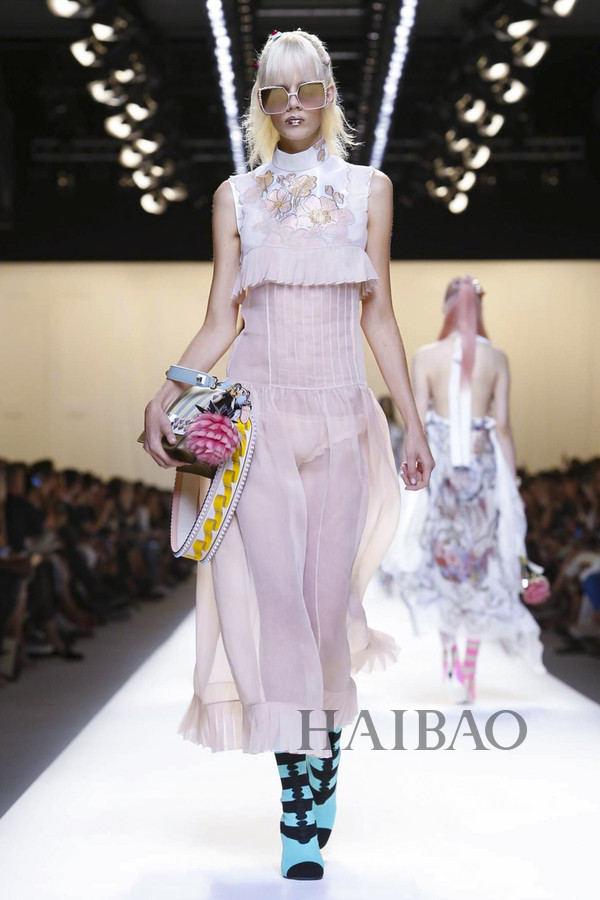 方媛的天王嫂之路,方媛为什么能成为天王嫂