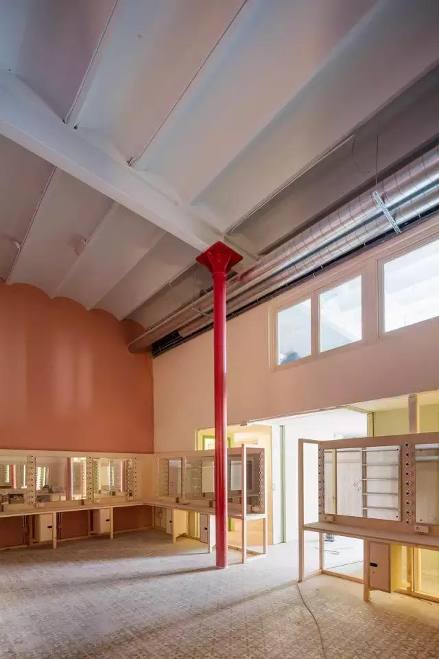 室内案例|耗时6年完成巴塞罗那SalaBeckett话剧院