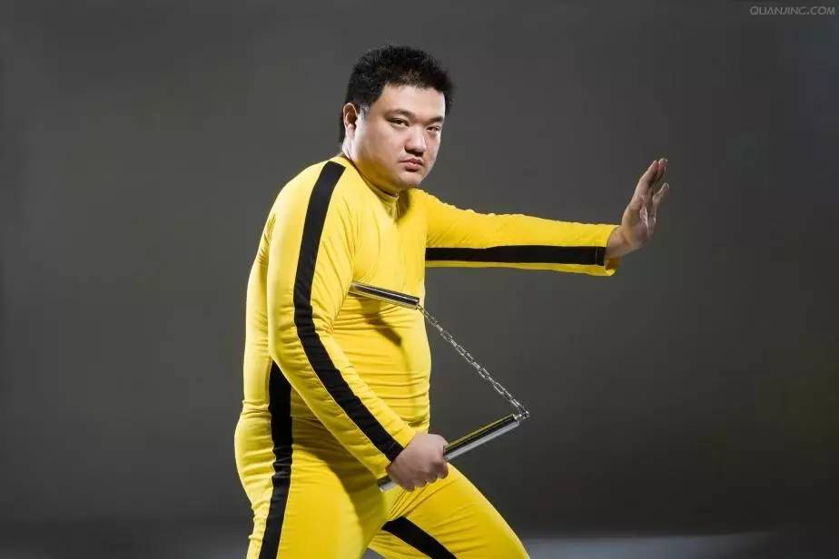 体重180斤每天运动多少步,体重180斤的女性适合哪种运动