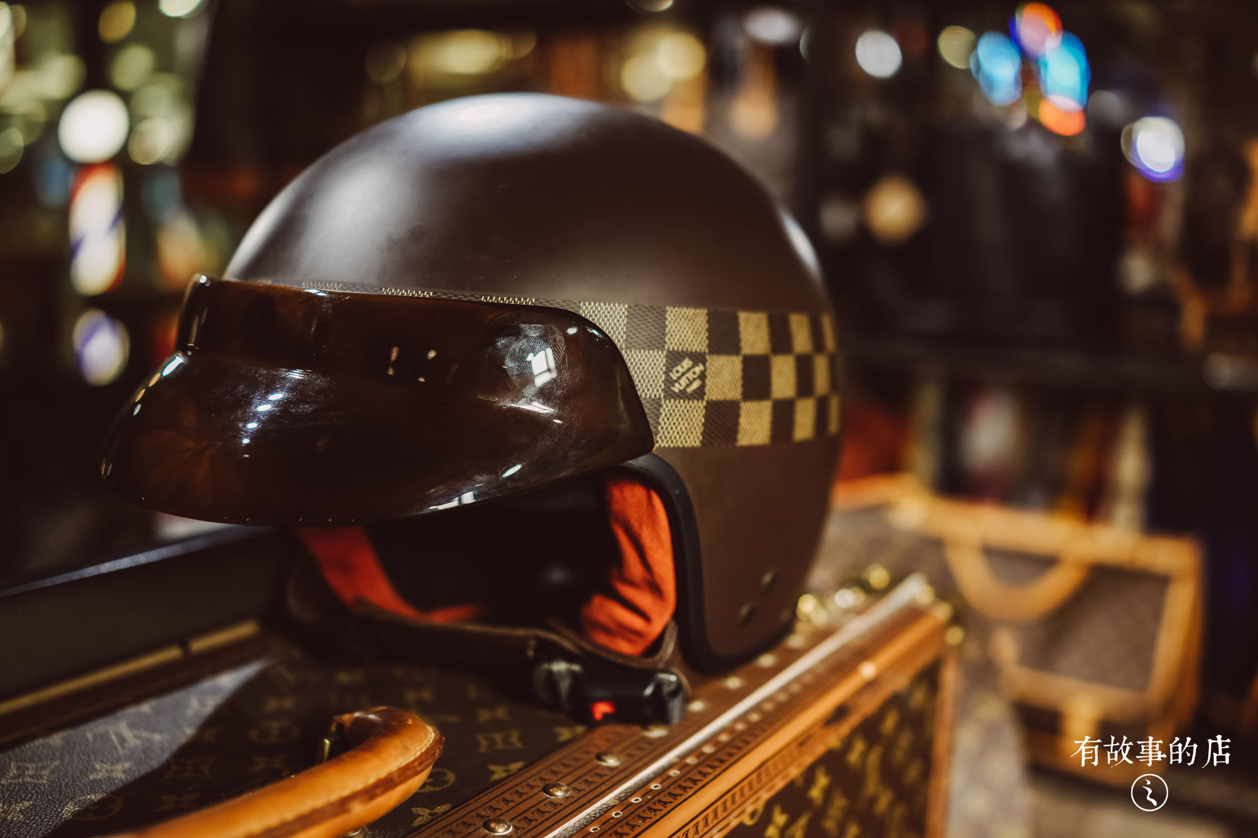 lv古董旅行箱,古董lv旅行箱