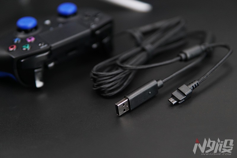 雷蛇飓兽手柄测评,razerraijups4手柄