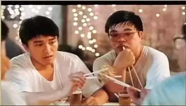 江湖人称夺命剪刀脚，香港天才编剧，曾见证两代喜剧之王的交替