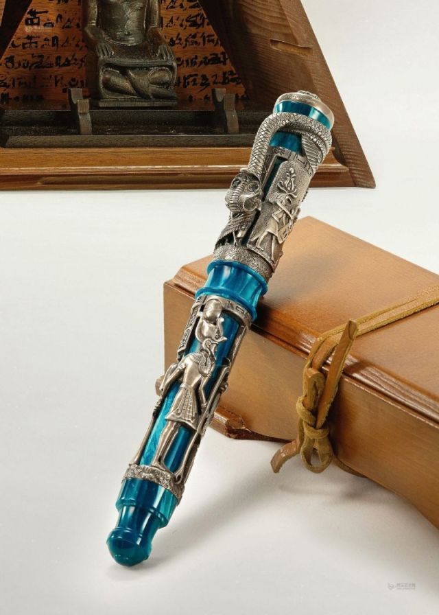 万宝路和万宝龙钢笔哪个好,万宝龙与勃朗钢笔