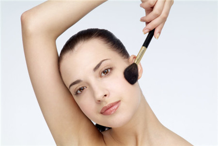 油性皮肤粗糙毛孔大怎么改善,男人皮肤粗糙毛孔大怎么改善