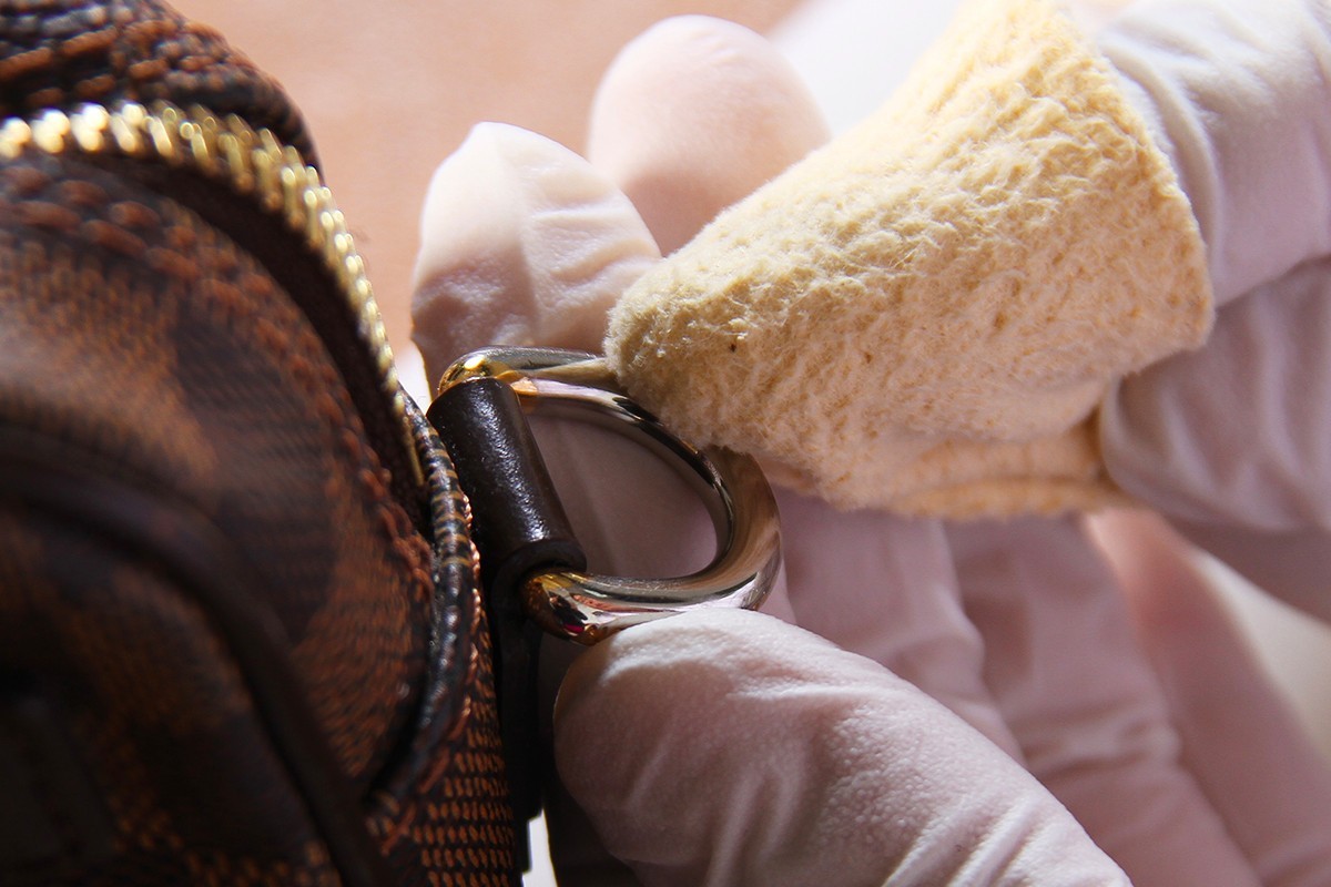 奢侈品包五金掉色怎么解决,奢侈品包包五金修复方法