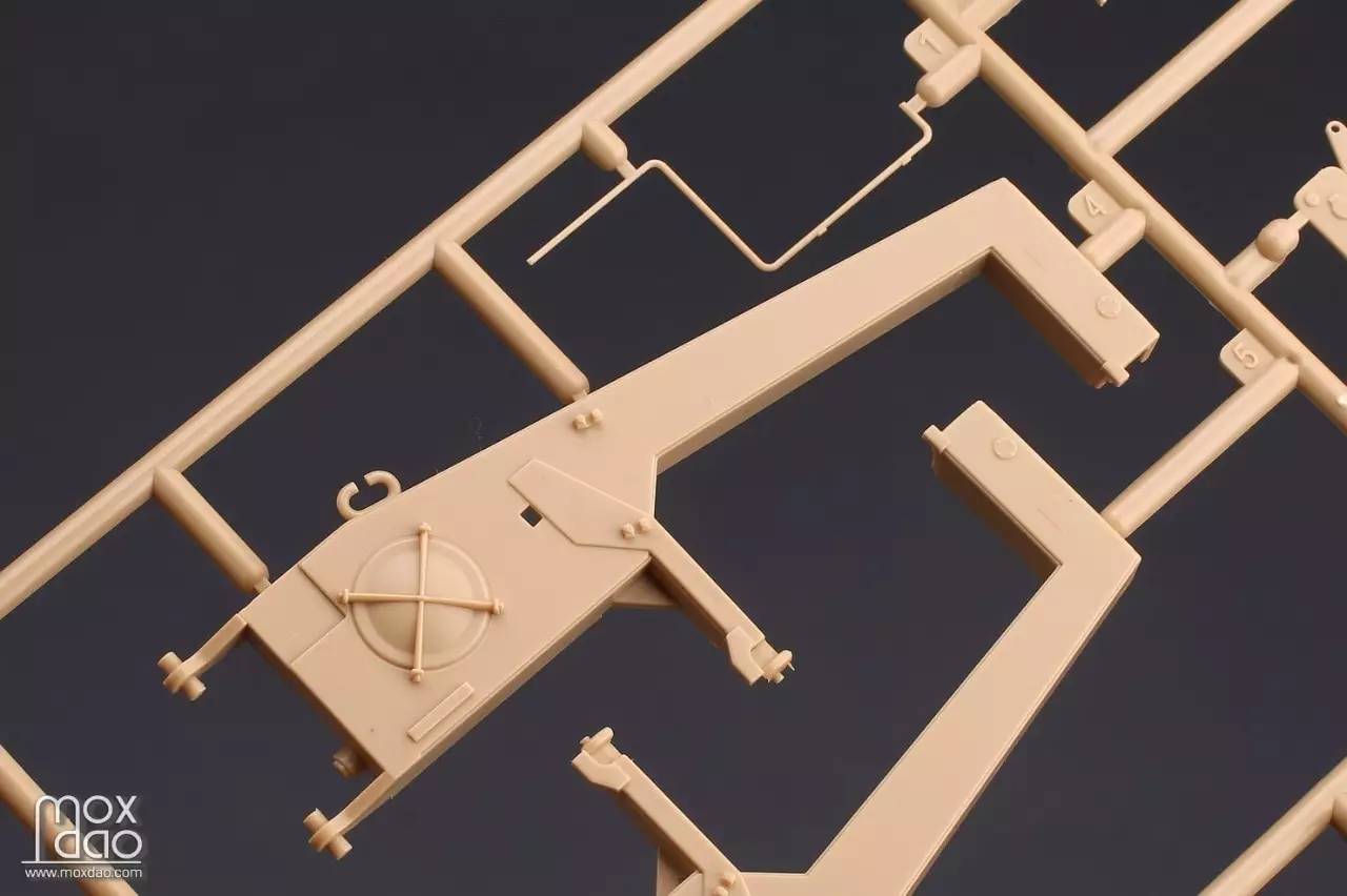 MENG出品的俄罗斯BMR-3M装甲扫雷车｜板件开盒