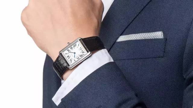 圆形表好看还是方形表好看,看完这八张图有什么感觉