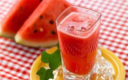 为什么不建议鲜榨果汁,为什么鲜榨果汁不能代替水果