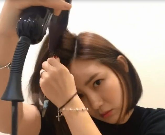 侧发扁塌看起来没精神？只要让中层头发有夸张90度弯就好了！