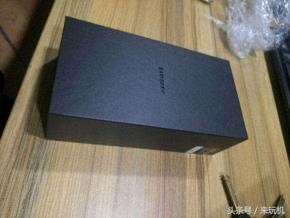 三星s8轻奢版测评,三星s8轻奢版对比