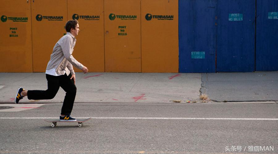 一夜爆火的服装店,年轻人喜爱的潮牌有哪些