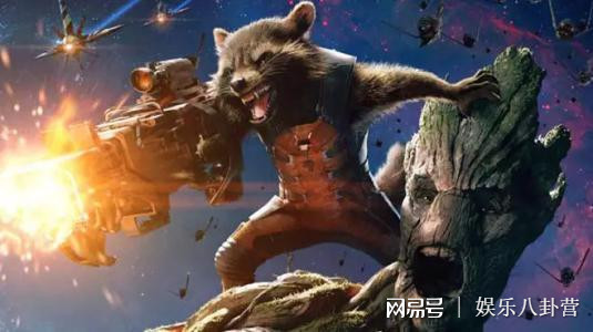 银河护卫队小树人被关在鸟笼,银河护卫队2片段