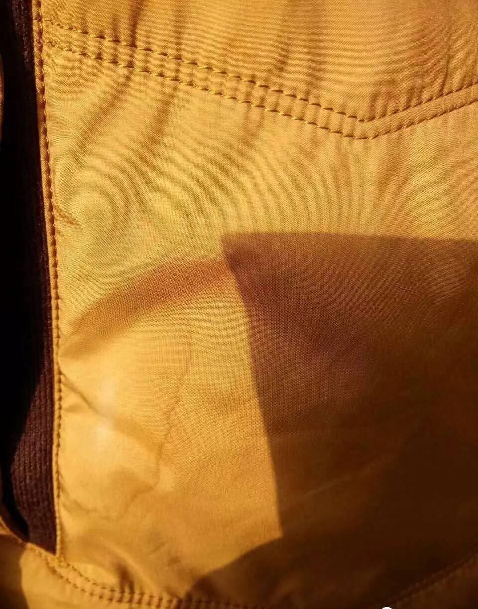 车上的胶水渍怎么洗掉,如何去除发黄胶水渍