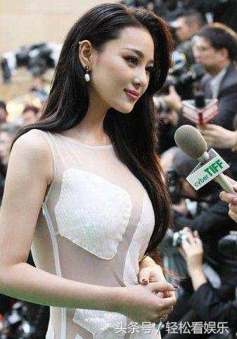 她是娱乐圈的话题女王，出道多年都不红，今凭一个角色红遍全国