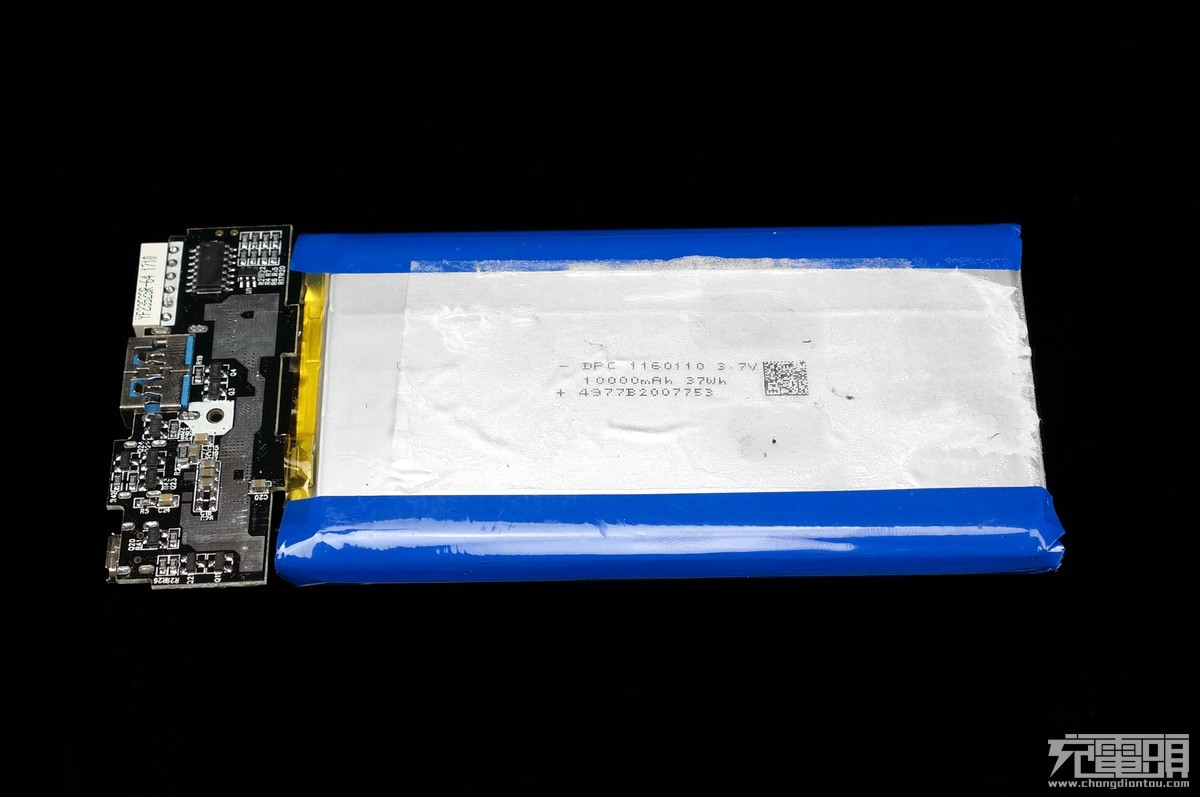 台电20000毫安快充充电宝测评,台电大屏数显18w双向快充充电宝