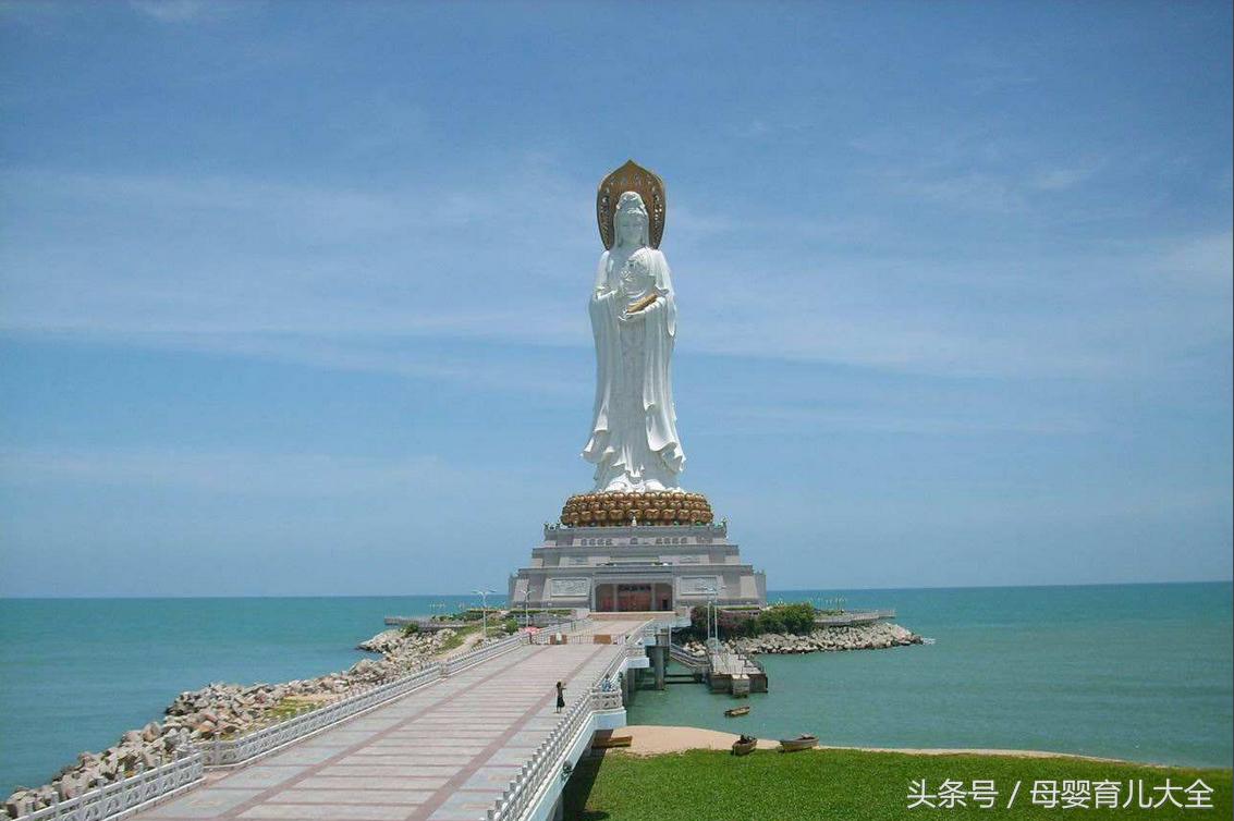 26岁的熊黛林来到香港发展,龙母祖庙求子