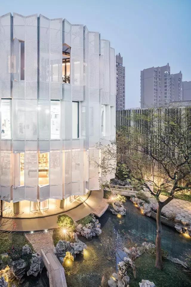 上海水塔之家设计师俞挺 (水塔之家俞挺近况)