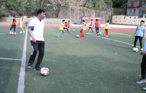 施秉到岑巩汽车站时刻表,黔东南施秉旅游团