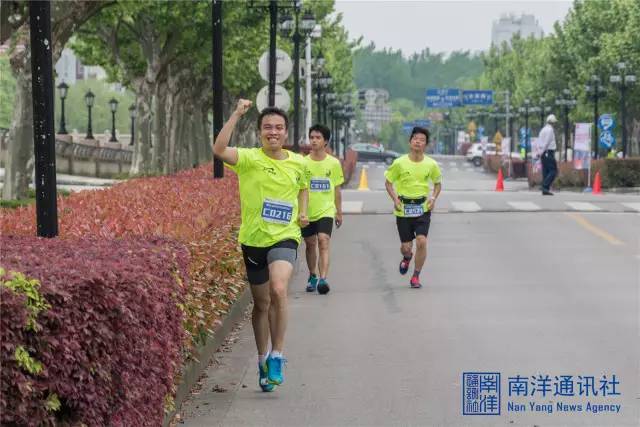 五月你好奋斗,五月你好合唱
