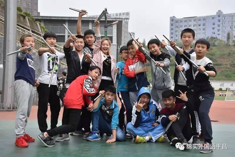 别拦我!我要去这所学校上选修课!