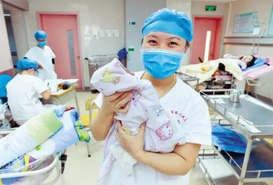 当医生值班,当忙碌变成常态医生发的朋友圈