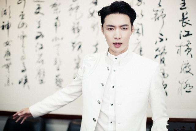 张艺兴精忠报国开嗓台下反应,张艺兴弹幕版精忠报国