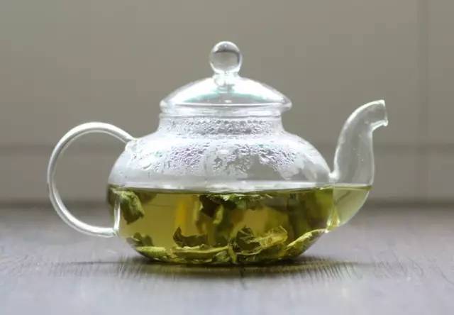 吃喝什么茶才能减肉肉 (解决夏季便秘最好的茶)