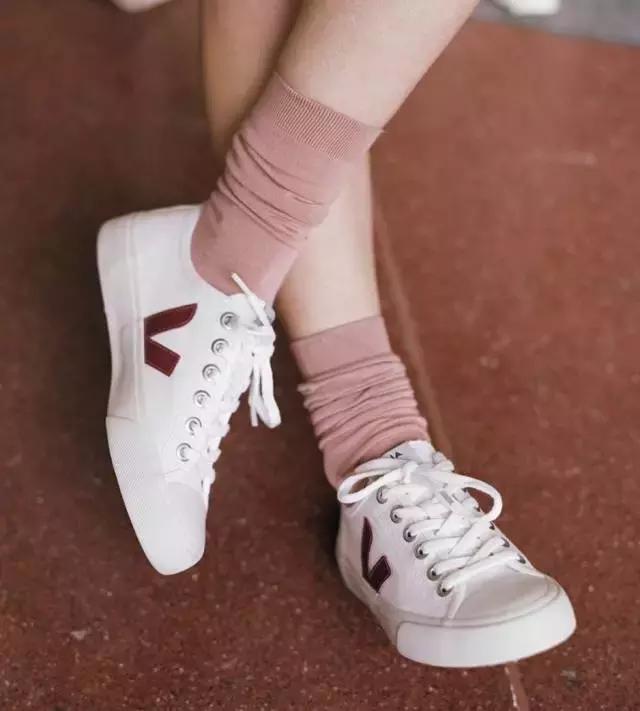 小白鞋老品牌国货,小白鞋有哪些老牌子