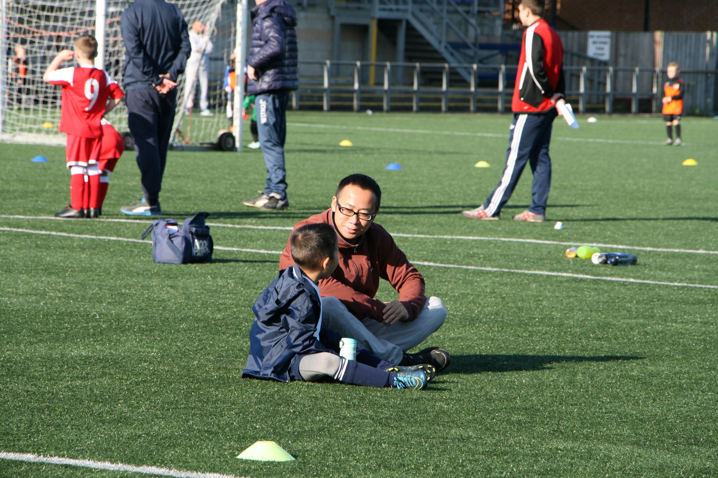 一个中国足球运动员的成长历程,一个足球少年的传奇一生