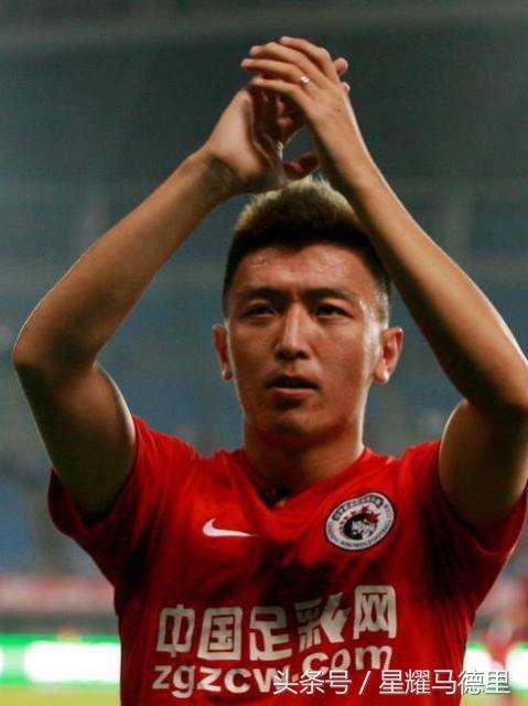 权健上亿签的国足第一射手却被用废成铁腰唯恒大一人能救活他