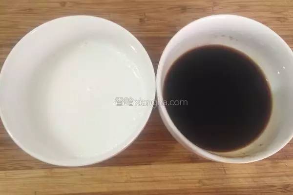 吃素就吃蛋白质丰富得豆腐，好吃到连盘子都能吃掉